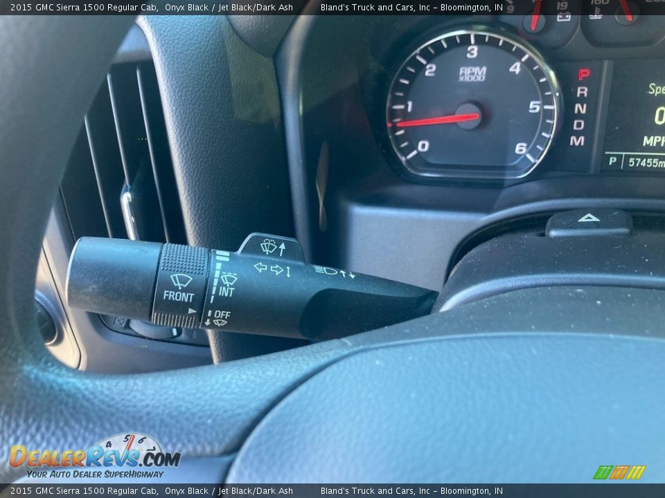 Controls of 2015 GMC Sierra 1500 Regular Cab Photo #17