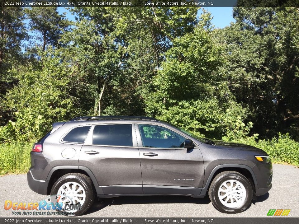 2022 Jeep Cherokee Latitude Lux 4x4 Granite Crystal Metallic / Black Photo #5