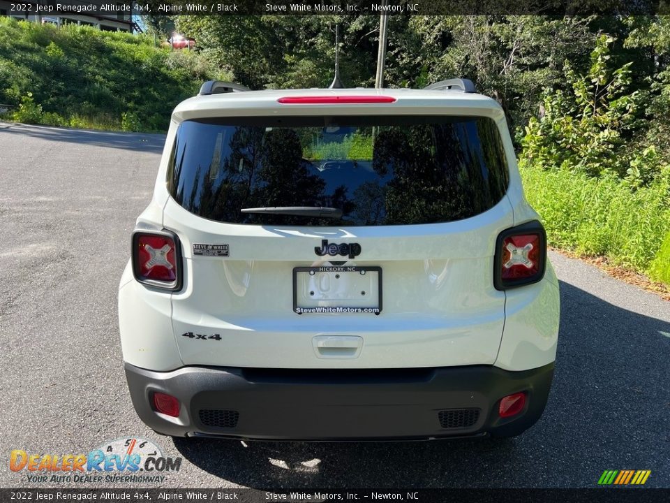 2022 Jeep Renegade Altitude 4x4 Alpine White / Black Photo #7