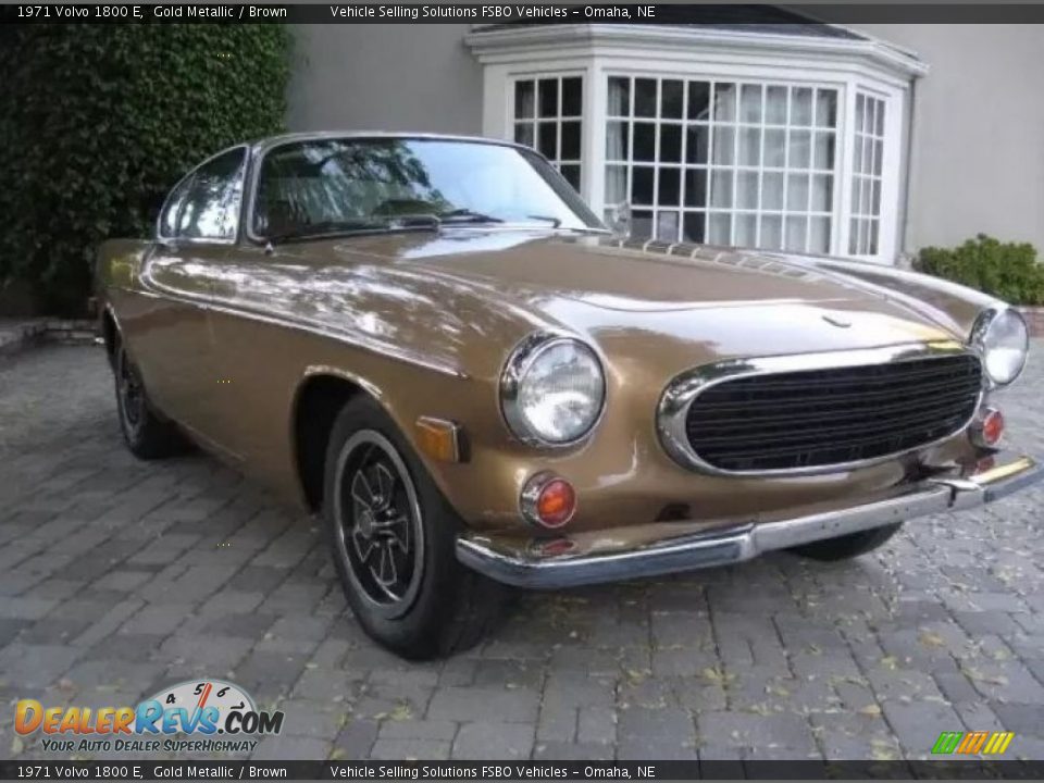 Gold Metallic 1971 Volvo 1800 E Photo #1