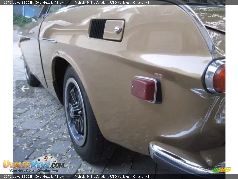 1971 Volvo 1800 E Gold Metallic / Brown Photo #7