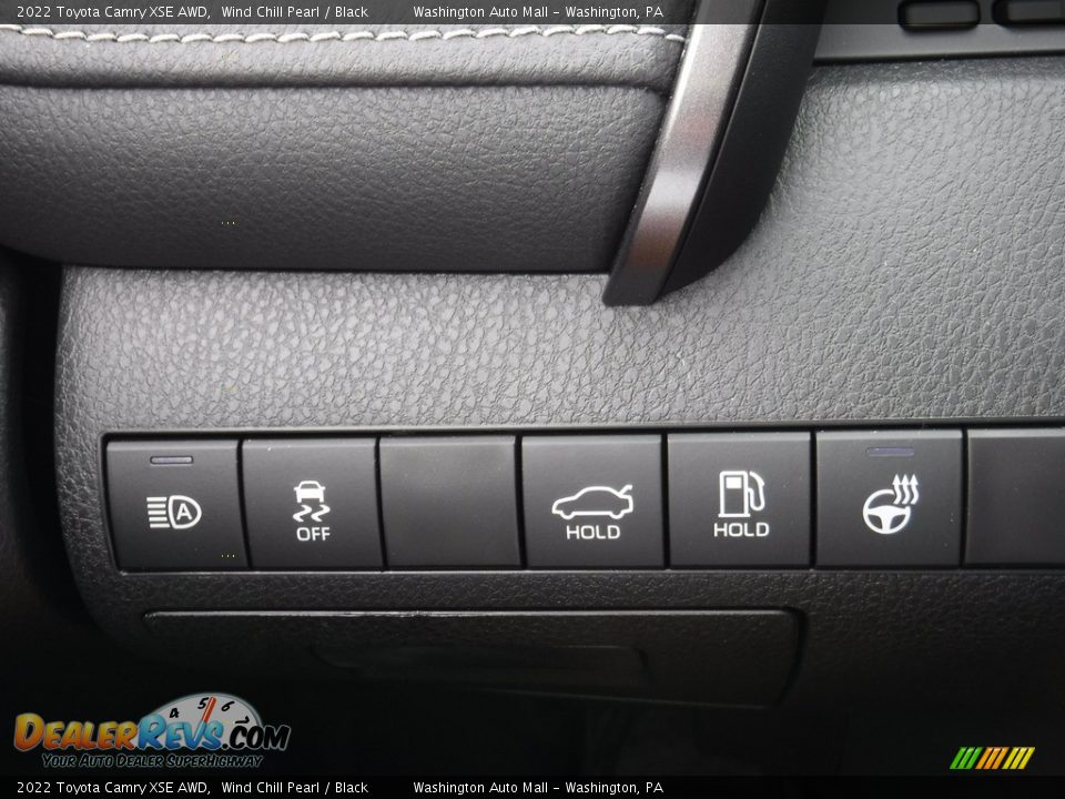 2022 Toyota Camry XSE AWD Wind Chill Pearl / Black Photo #10