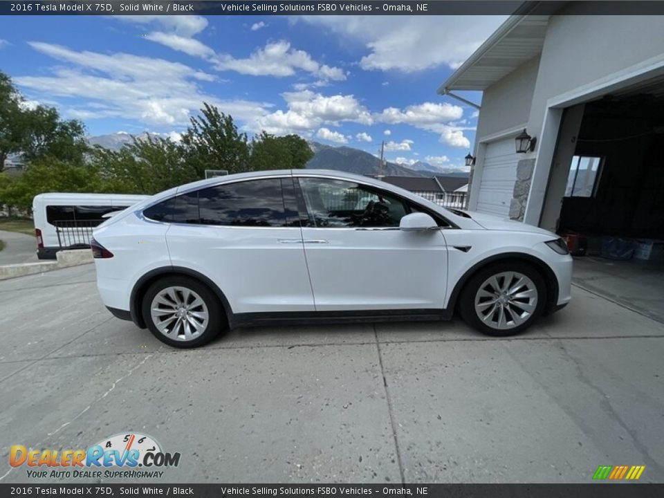 2016 Tesla Model X 75D Solid White / Black Photo #9