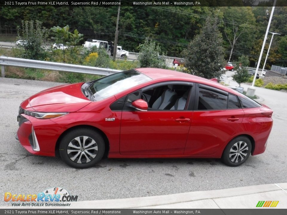 Supersonic Red 2021 Toyota Prius Prime XLE Hybrid Photo #15