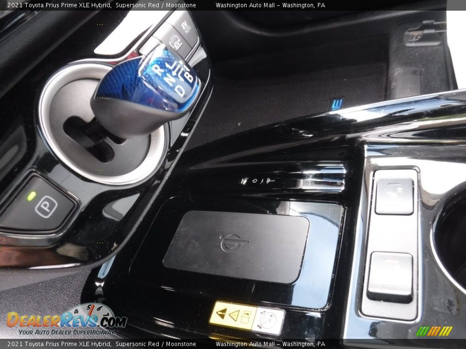 2021 Toyota Prius Prime XLE Hybrid Shifter Photo #24