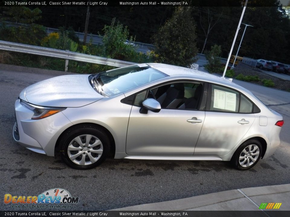 2020 Toyota Corolla LE Classic Silver Metallic / Light Gray Photo #14