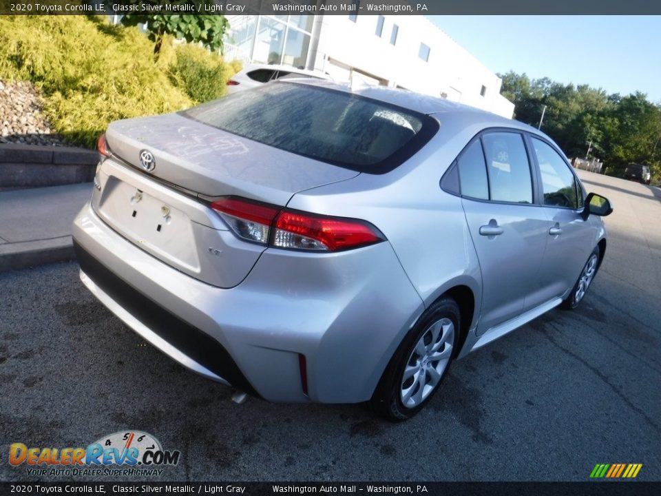 2020 Toyota Corolla LE Classic Silver Metallic / Light Gray Photo #17