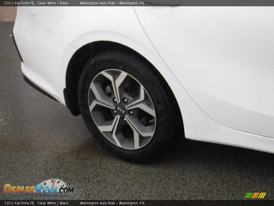 2021 Kia Forte FE Clear White / Black Photo #3