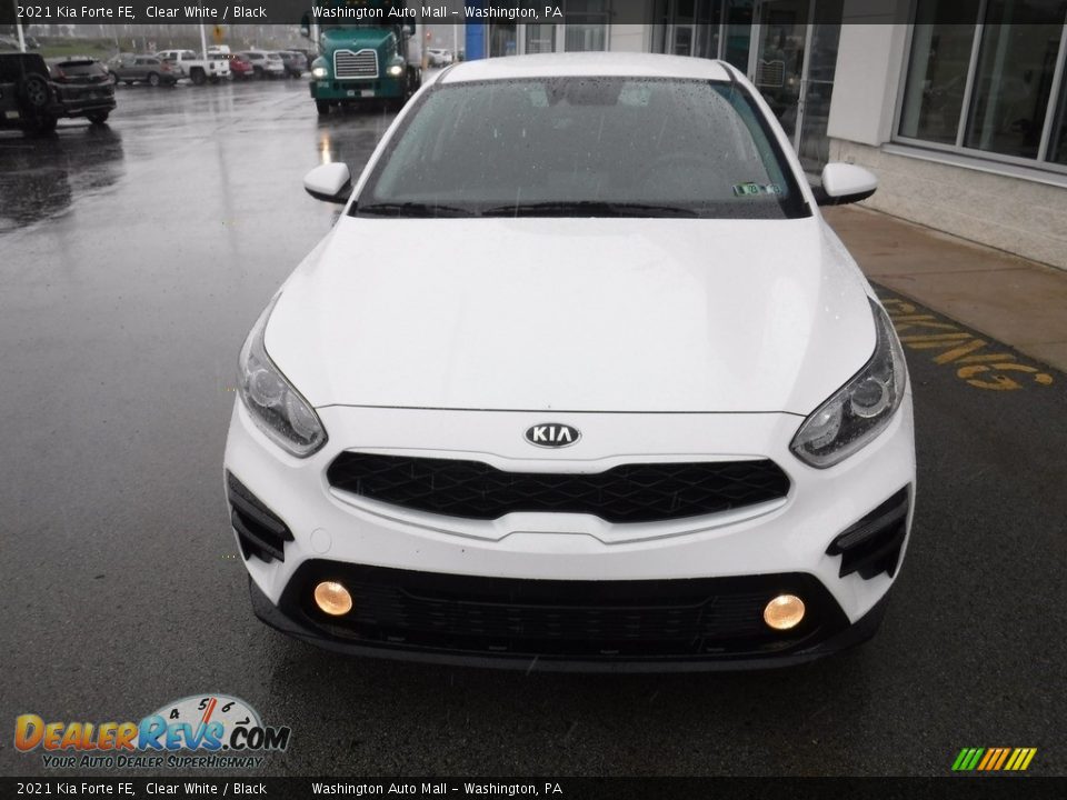 2021 Kia Forte FE Clear White / Black Photo #4