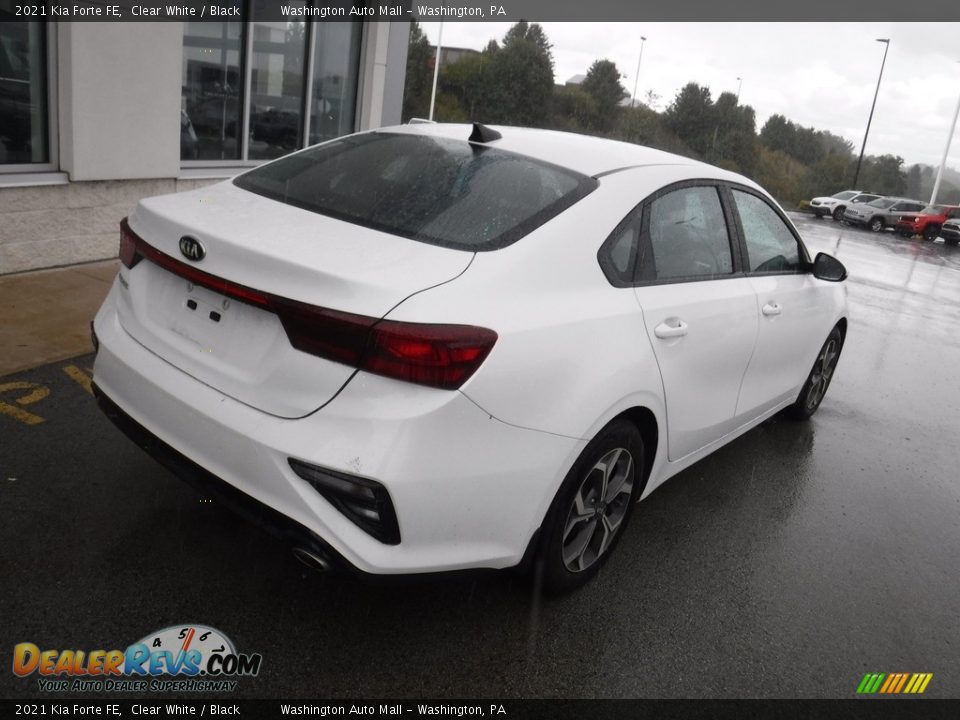 2021 Kia Forte FE Clear White / Black Photo #9