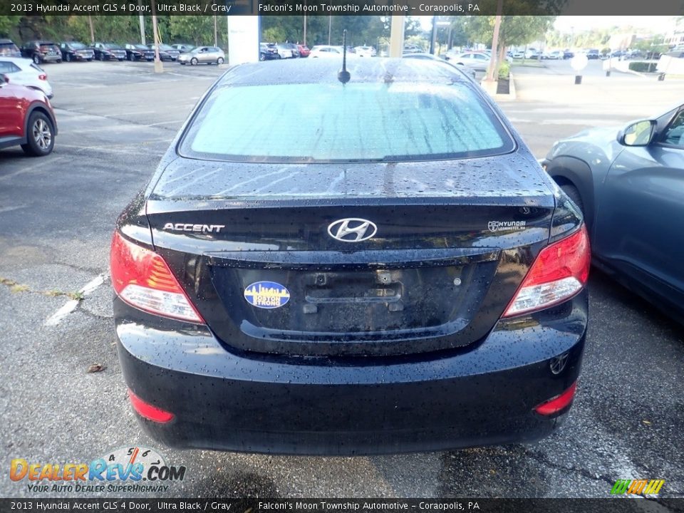 2013 Hyundai Accent GLS 4 Door Ultra Black / Gray Photo #3