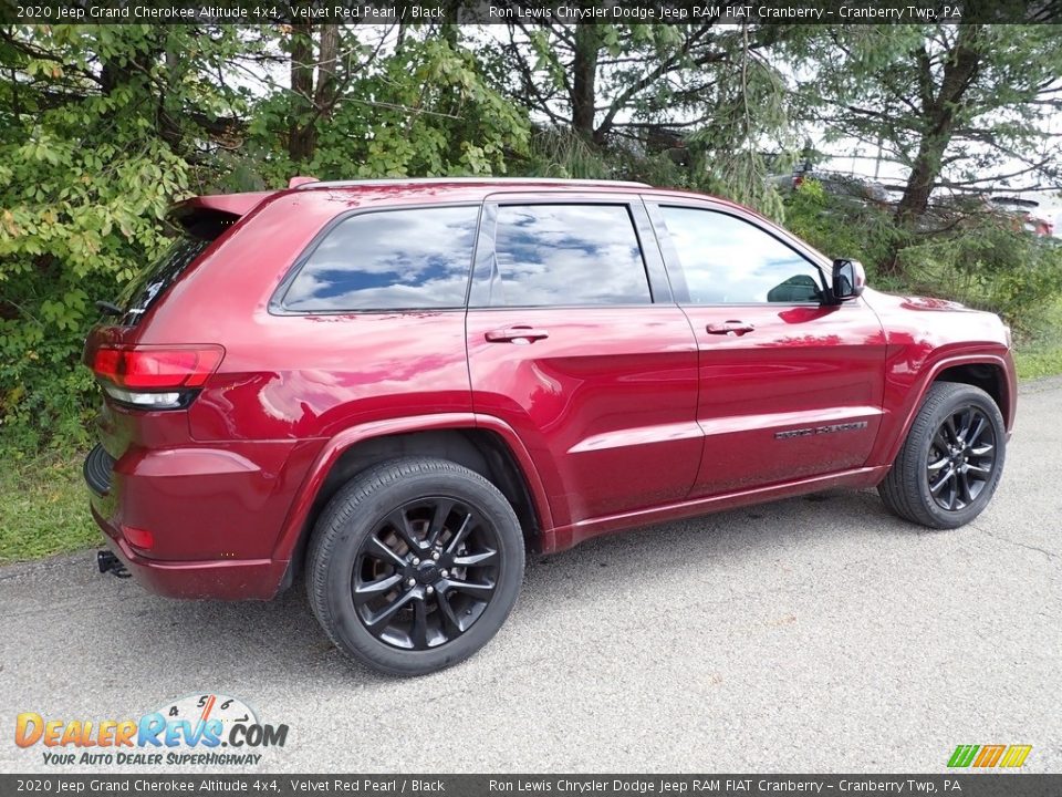 2020 Jeep Grand Cherokee Altitude 4x4 Velvet Red Pearl / Black Photo #4