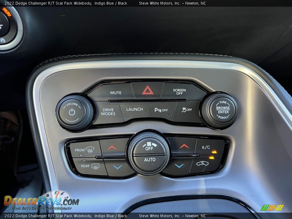 Controls of 2022 Dodge Challenger R/T Scat Pack Widebody Photo #24
