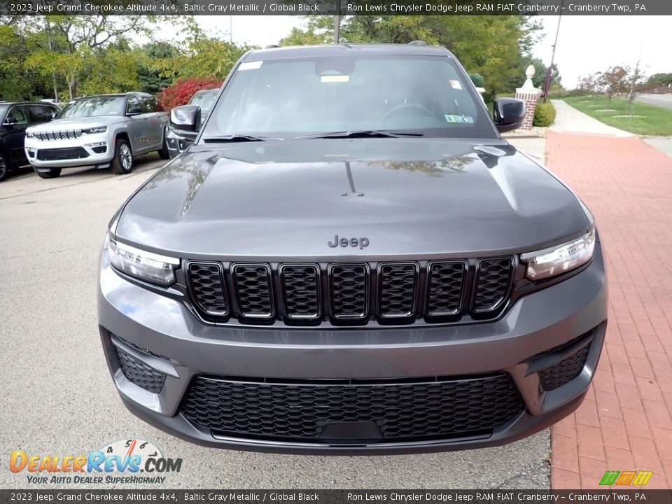 2023 Jeep Grand Cherokee Altitude 4x4 Baltic Gray Metallic / Global Black Photo #8