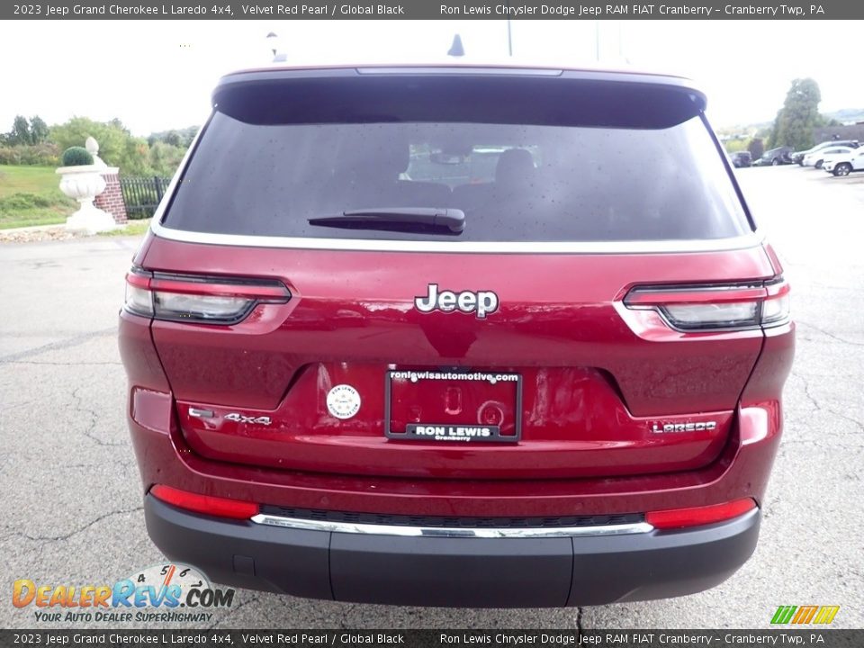 2023 Jeep Grand Cherokee L Laredo 4x4 Velvet Red Pearl / Global Black Photo #4