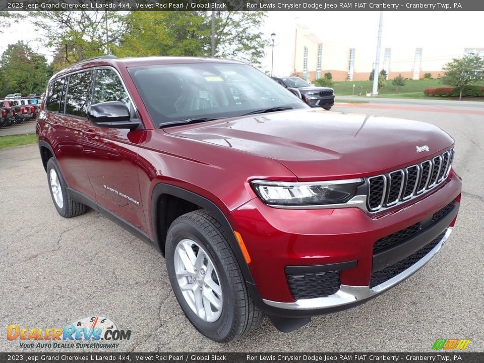 2023 Jeep Grand Cherokee L Laredo 4x4 Velvet Red Pearl / Global Black Photo #7