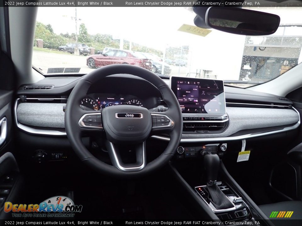 2022 Jeep Compass Latitude Lux 4x4 Bright White / Black Photo #13
