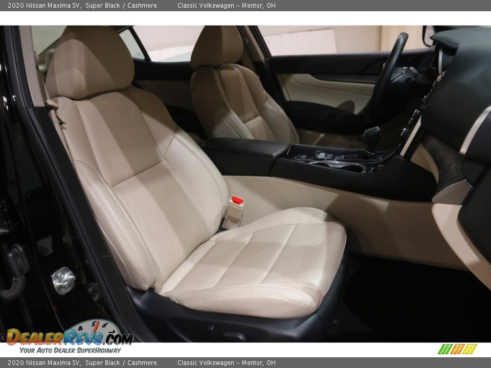 Front Seat of 2020 Nissan Maxima SV Photo #19