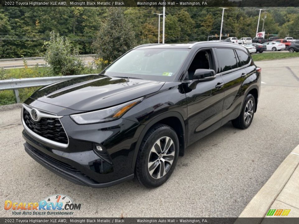 2022 Toyota Highlander XLE AWD Midnight Black Metallic / Black Photo #7