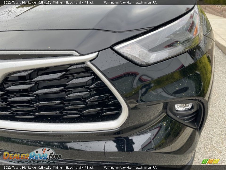 2022 Toyota Highlander XLE AWD Midnight Black Metallic / Black Photo #24