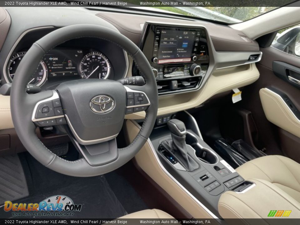 2022 Toyota Highlander XLE AWD Wind Chill Pearl / Harvest Beige Photo #3