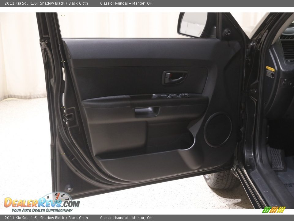 2011 Kia Soul 1.6 Shadow Black / Black Cloth Photo #4
