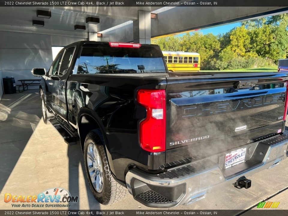 2022 Chevrolet Silverado 1500 LTZ Crew Cab 4x4 Black / Jet Black Photo #10