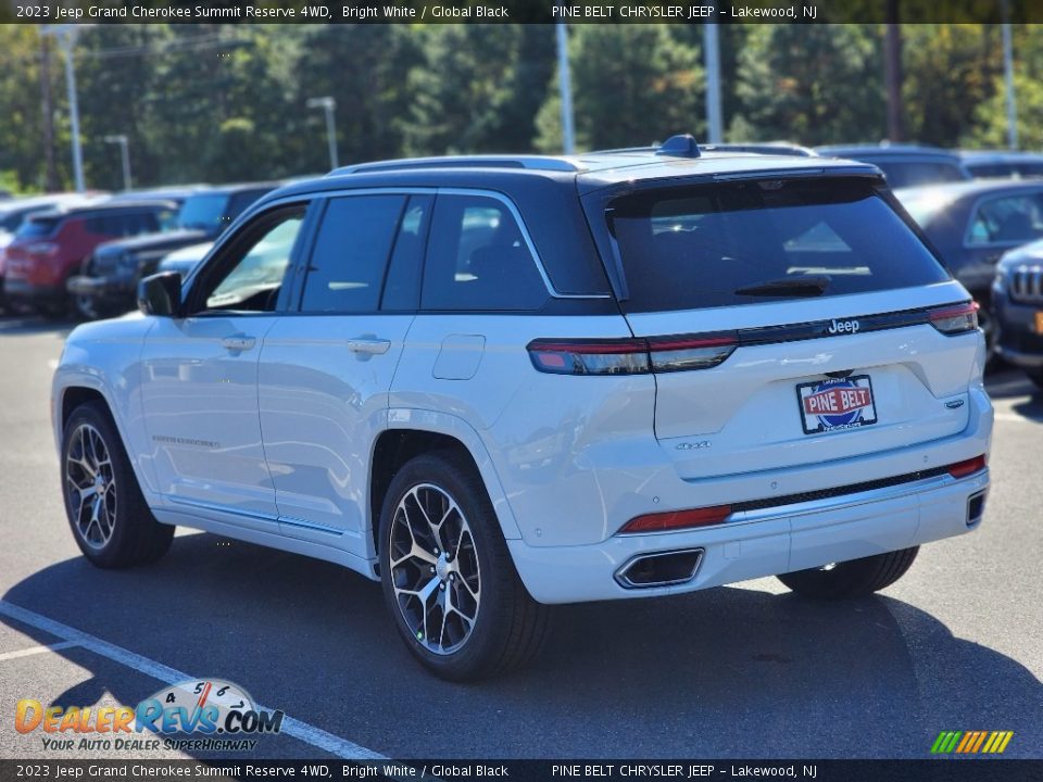 2023 Jeep Grand Cherokee Summit Reserve 4WD Bright White / Global Black Photo #4