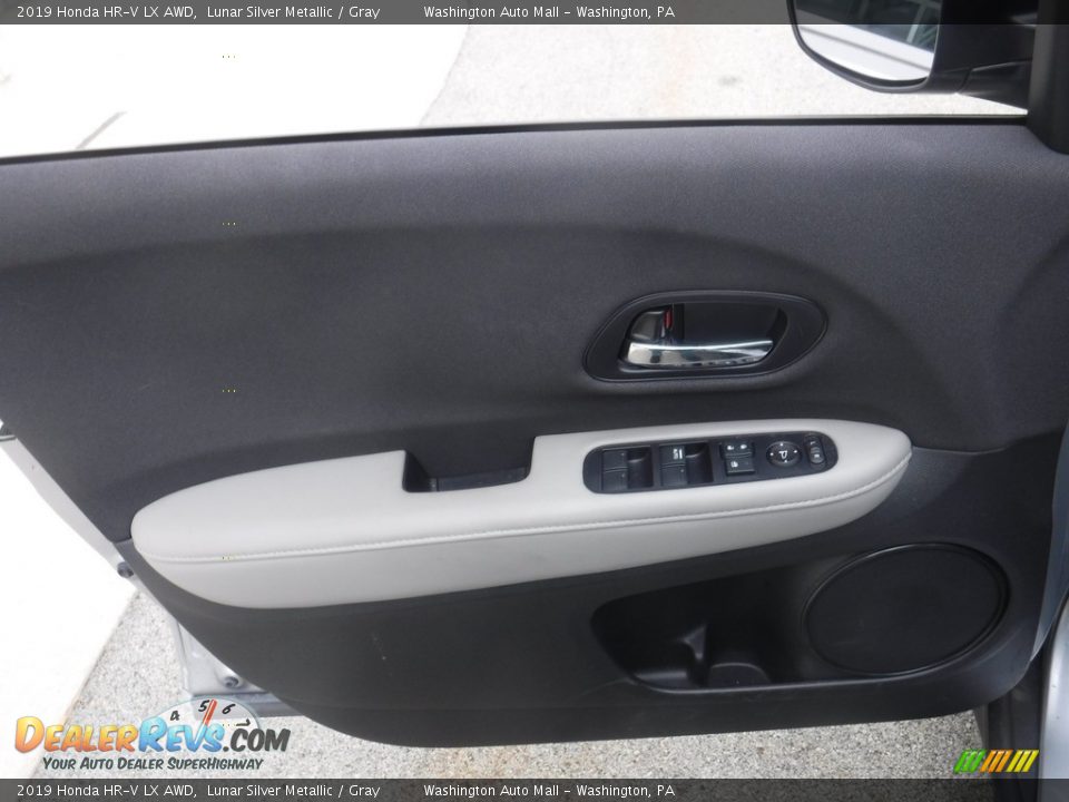 2019 Honda HR-V LX AWD Lunar Silver Metallic / Gray Photo #11