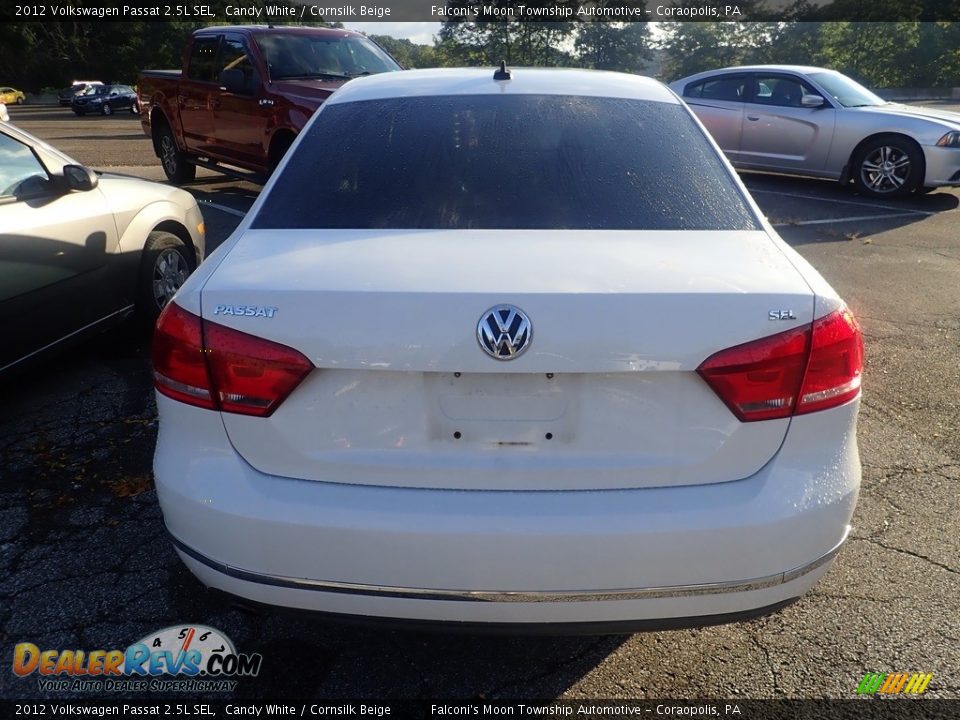 2012 Volkswagen Passat 2.5L SEL Candy White / Cornsilk Beige Photo #2