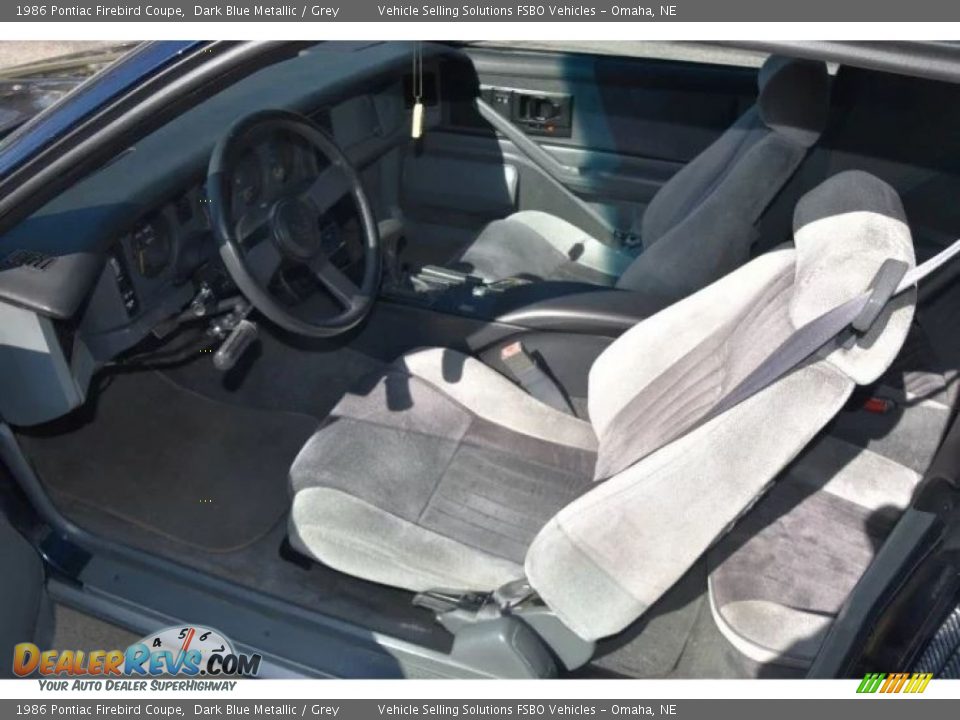 Grey Interior - 1986 Pontiac Firebird Coupe Photo #3