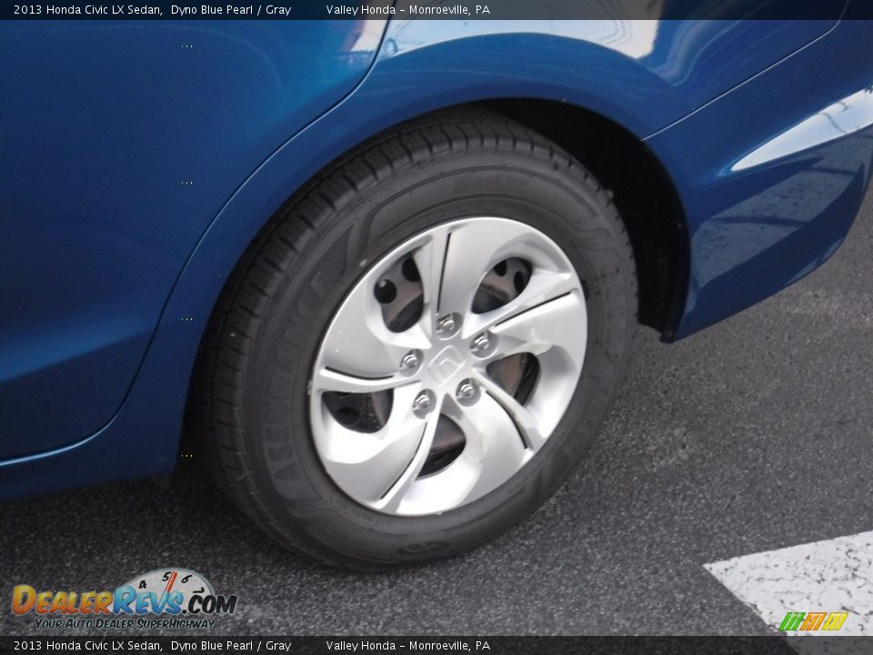 2013 Honda Civic LX Sedan Wheel Photo #2