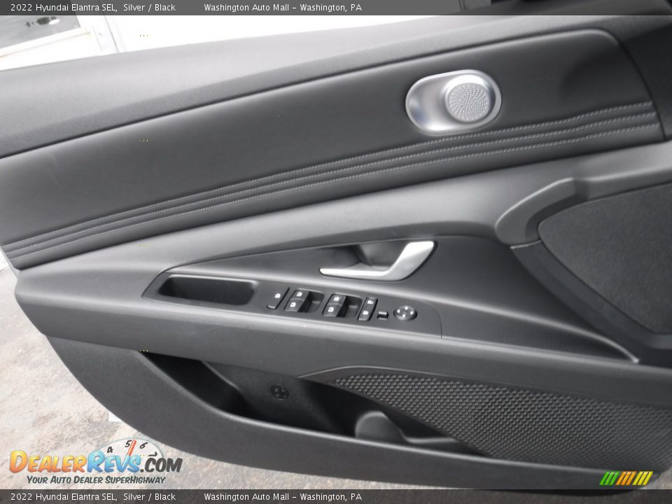 2022 Hyundai Elantra SEL Silver / Black Photo #9