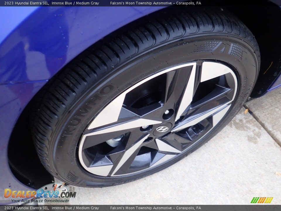 2023 Hyundai Elantra SEL Intense Blue / Medium Gray Photo #10