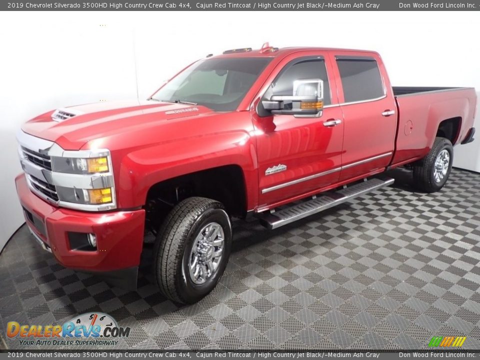 2019 Chevrolet Silverado 3500HD High Country Crew Cab 4x4 Cajun Red Tintcoat / High Country Jet Black/­Medium Ash Gray Photo #12