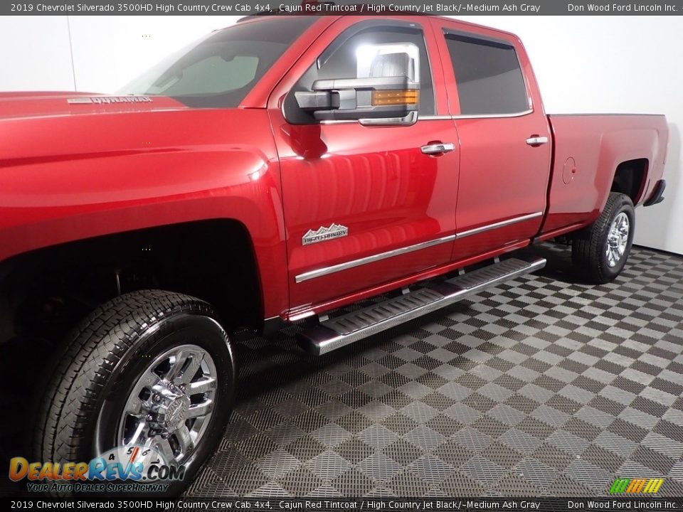 2019 Chevrolet Silverado 3500HD High Country Crew Cab 4x4 Cajun Red Tintcoat / High Country Jet Black/­Medium Ash Gray Photo #13