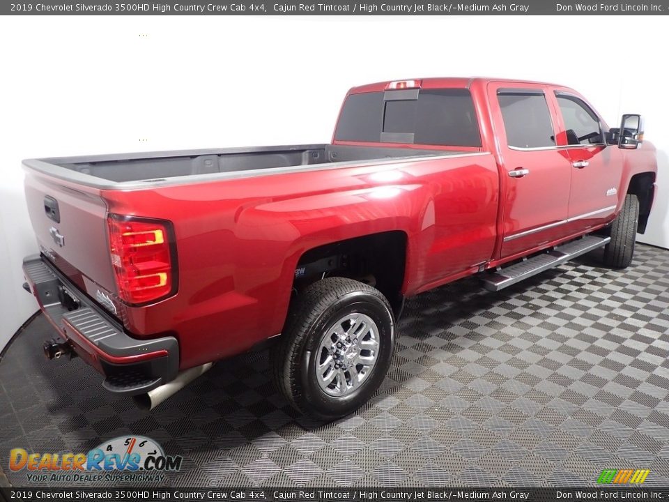 2019 Chevrolet Silverado 3500HD High Country Crew Cab 4x4 Cajun Red Tintcoat / High Country Jet Black/­Medium Ash Gray Photo #17