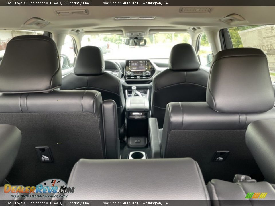 2022 Toyota Highlander XLE AWD Blueprint / Black Photo #25