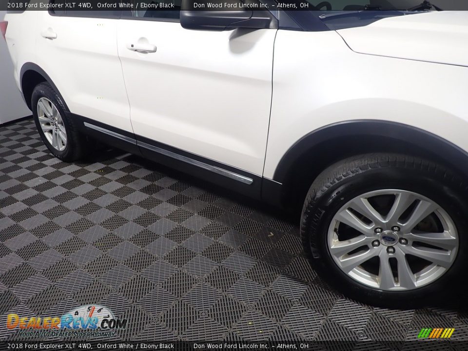 2018 Ford Explorer XLT 4WD Oxford White / Ebony Black Photo #4