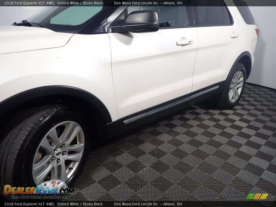 2018 Ford Explorer XLT 4WD Oxford White / Ebony Black Photo #10