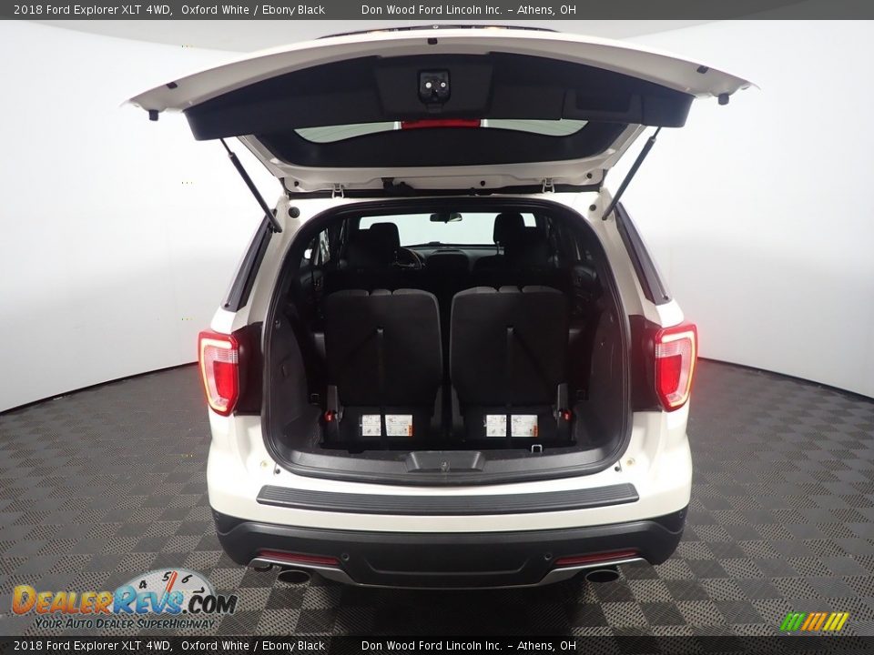 2018 Ford Explorer XLT 4WD Oxford White / Ebony Black Photo #14