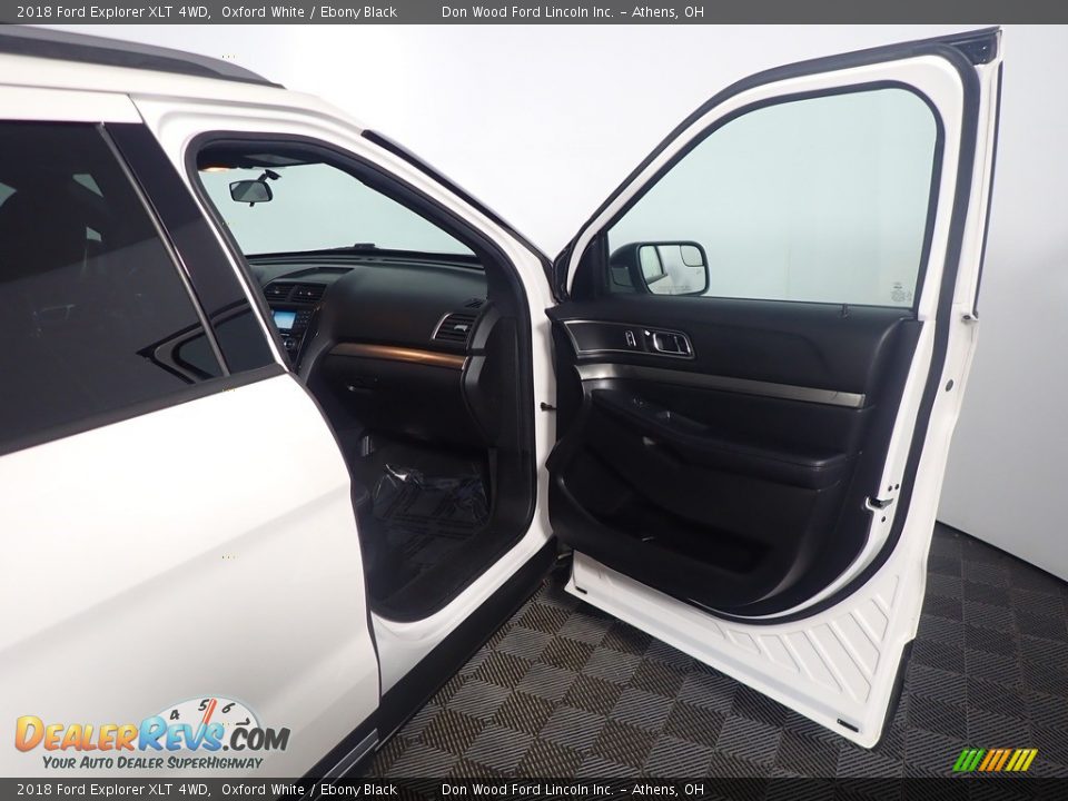 2018 Ford Explorer XLT 4WD Oxford White / Ebony Black Photo #36