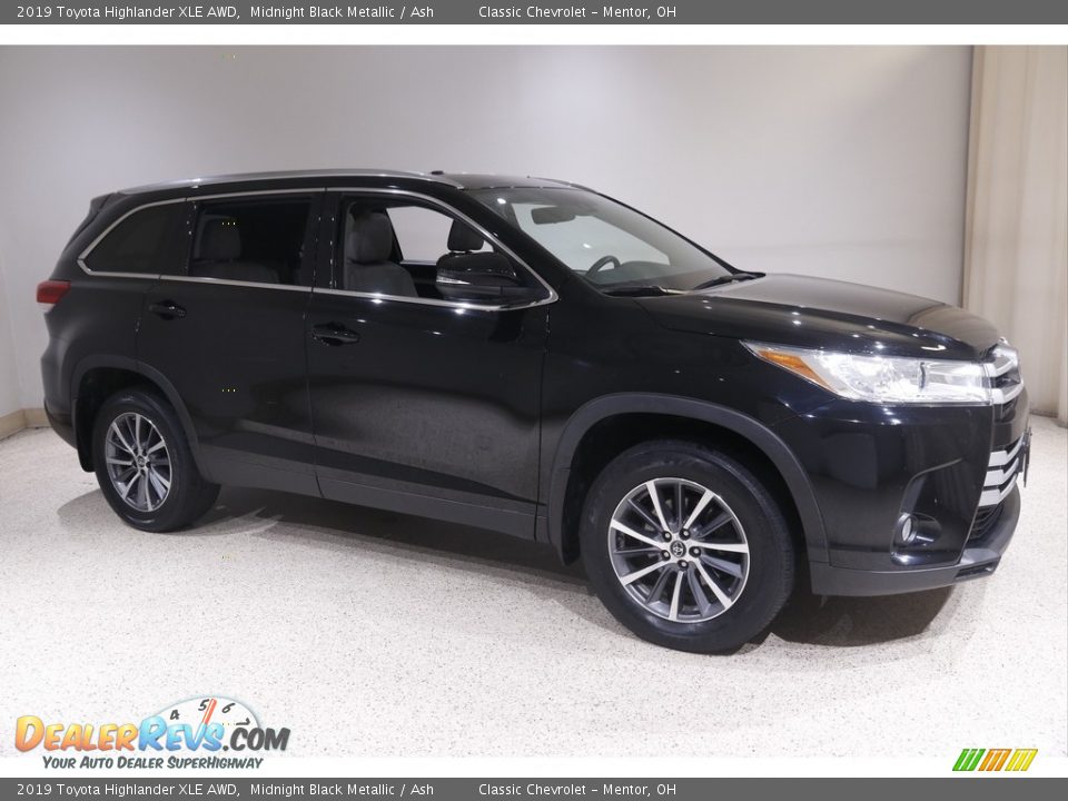 2019 Toyota Highlander XLE AWD Midnight Black Metallic / Ash Photo #1