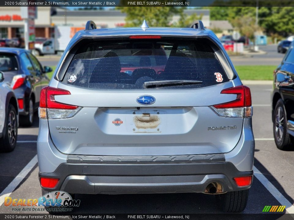 2020 Subaru Forester 2.5i Premium Ice Silver Metallic / Black Photo #6