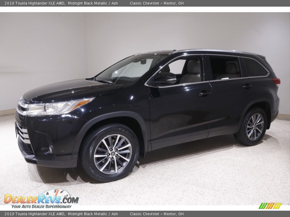 2019 Toyota Highlander XLE AWD Midnight Black Metallic / Ash Photo #3