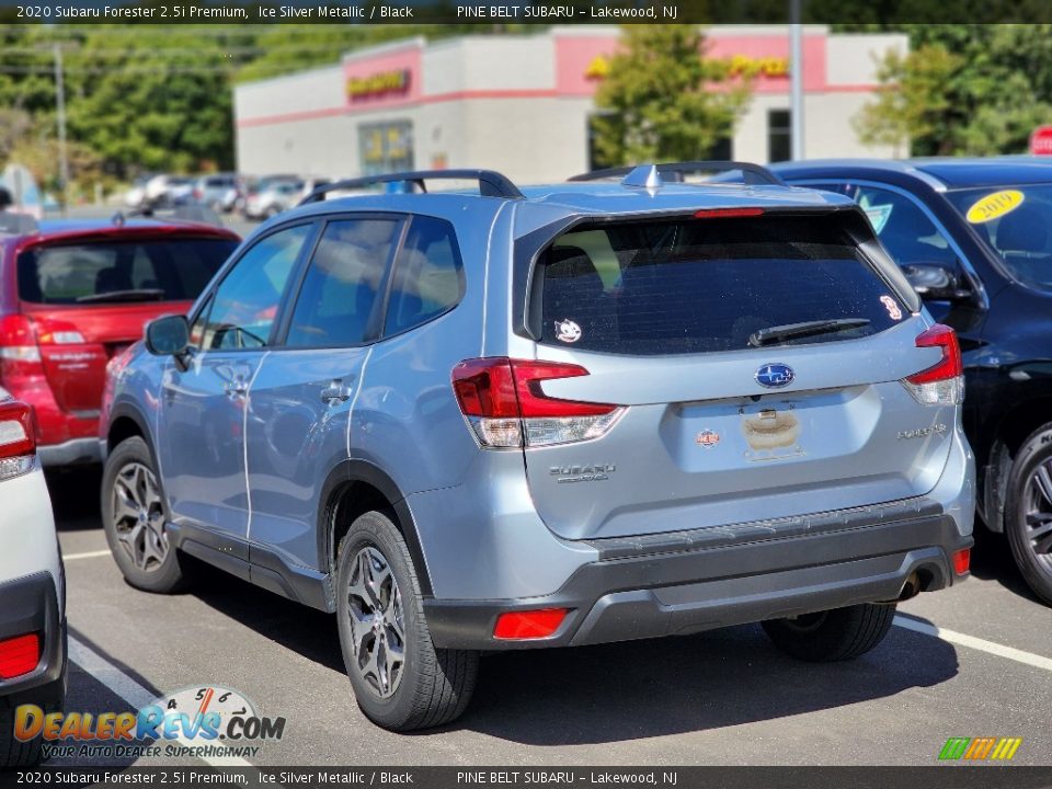 2020 Subaru Forester 2.5i Premium Ice Silver Metallic / Black Photo #7