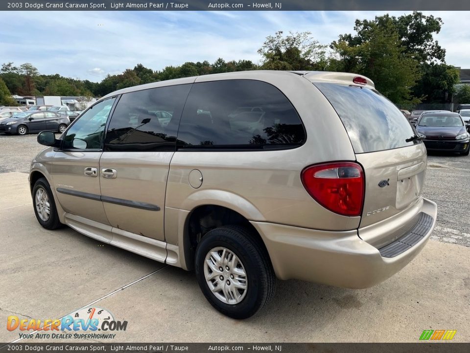 Light Almond Pearl 2003 Dodge Grand Caravan Sport Photo #9