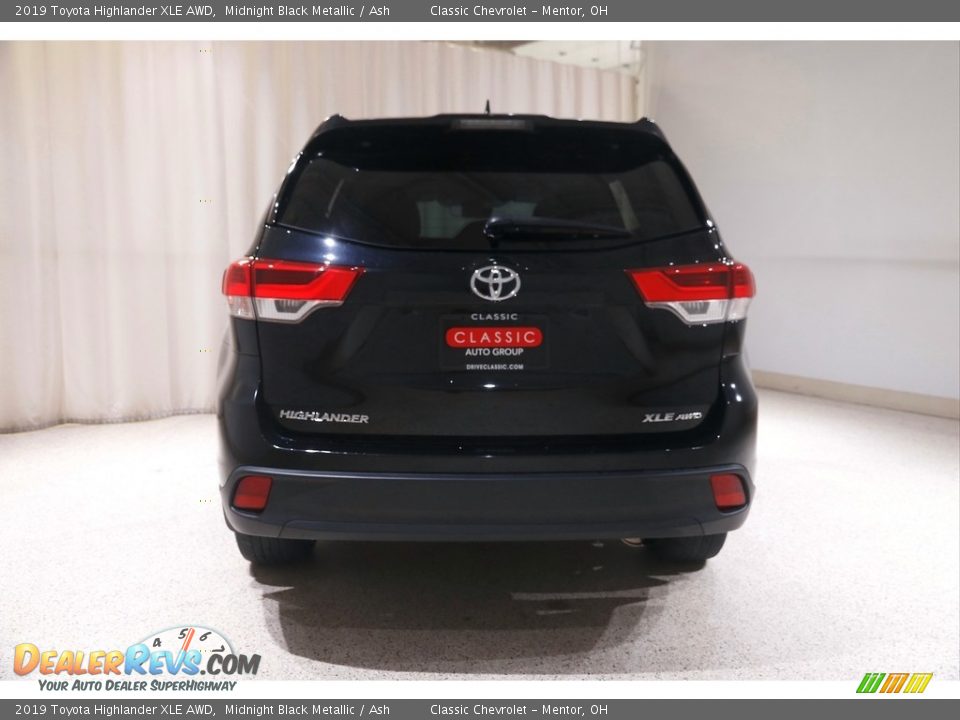 2019 Toyota Highlander XLE AWD Midnight Black Metallic / Ash Photo #21