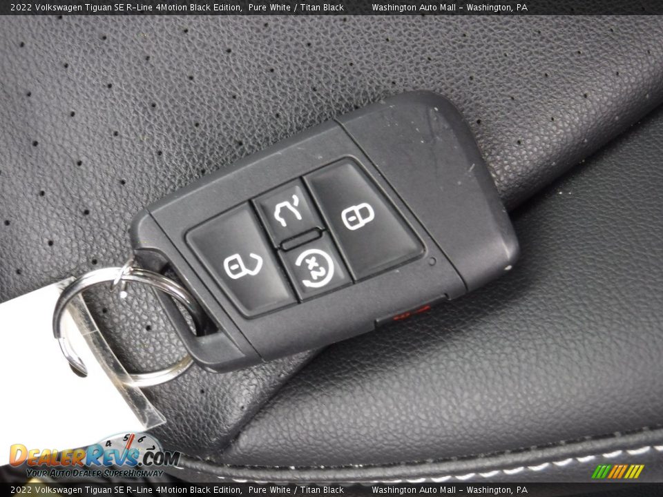 Keys of 2022 Volkswagen Tiguan SE R-Line 4Motion Black Edition Photo #33