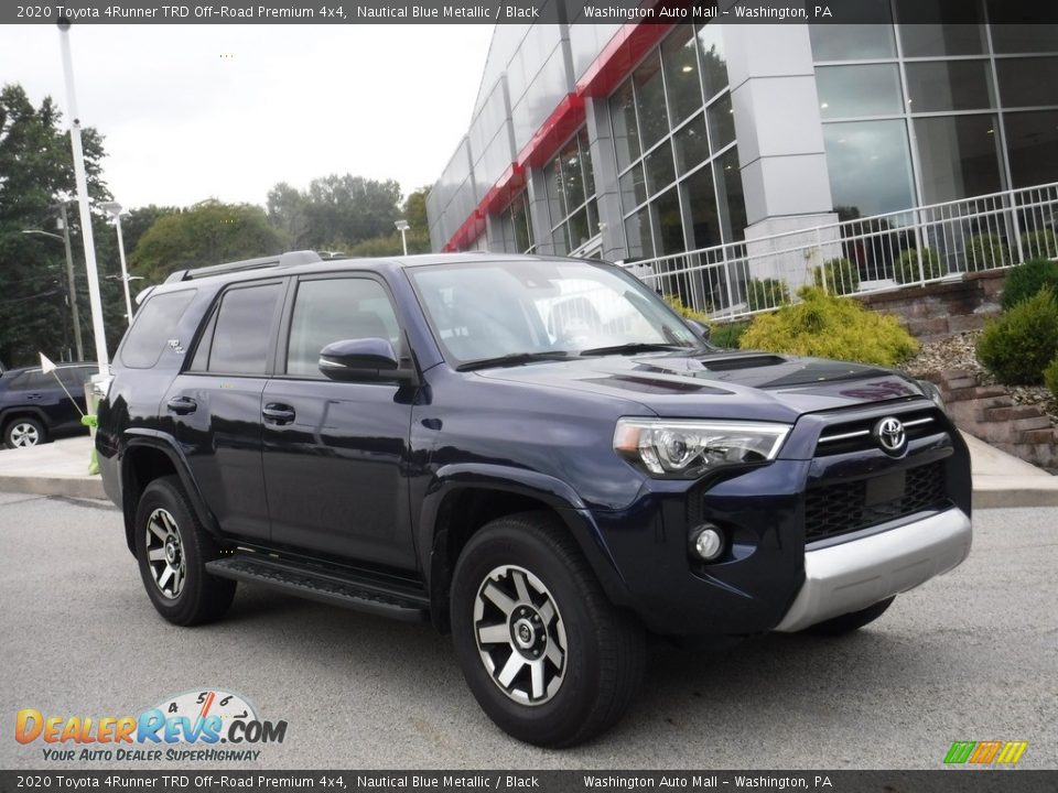 Front 3/4 View of 2020 Toyota 4Runner TRD Off-Road Premium 4x4 Photo #1